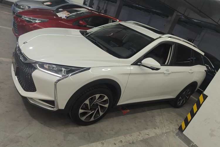 东风风神 奕炫GS 2021款 230T 自动追星版车身外观4