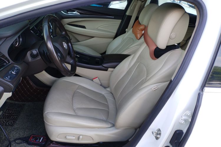 别克 君越 2016款 改款 20T 领先型中控内饰19