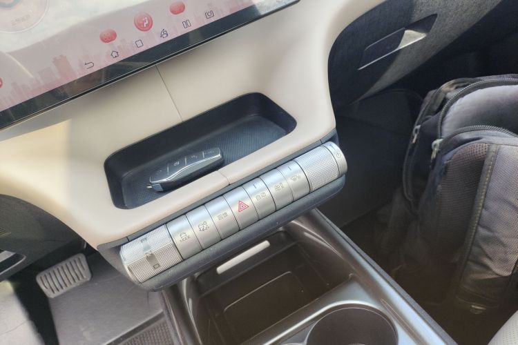 比亚迪 海豚 2021款 405km 时尚版中控内饰16