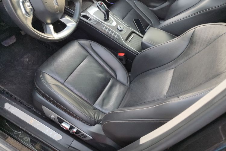 魏牌 VV6 2020款 2.0T 两驱智享+局部细节19