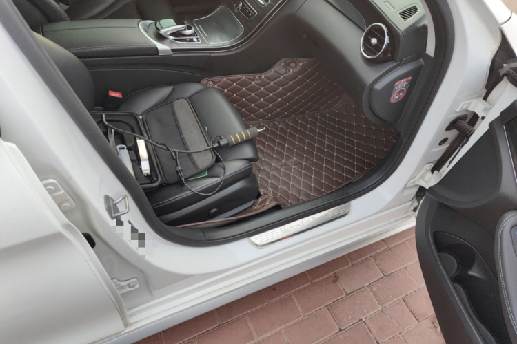 奔驰C级 2017款 改款 C 200 L 运动版局部细节9005