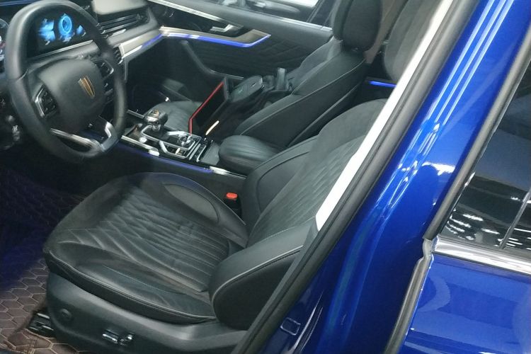 红旗HS5 2022款 2.0T 智联旗享四驱版局部细节19