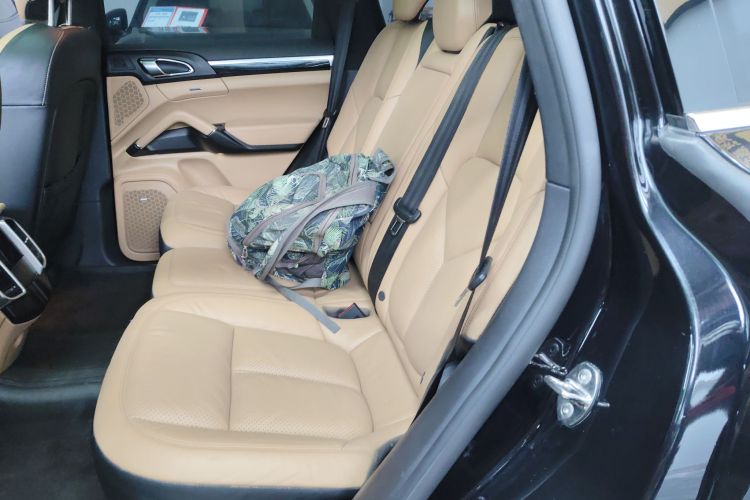 保时捷 2015款 Cayenne 3.0T中控内饰7004