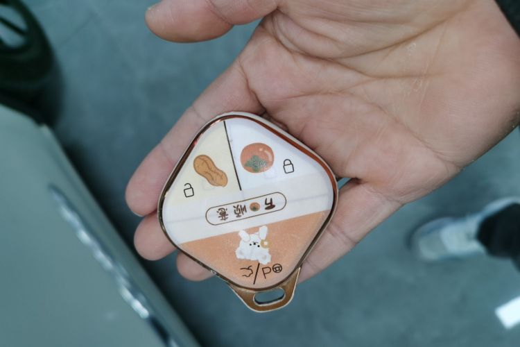 五菱汽车 五菱缤果 2023款 410km 灵犀尊享款中控内饰7001