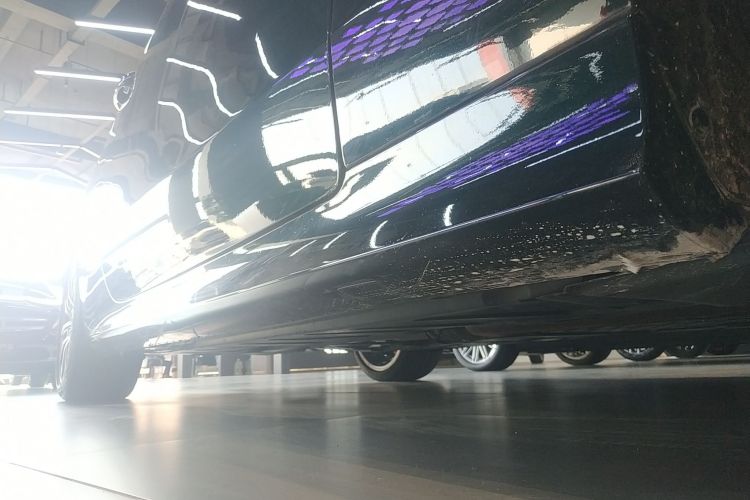 奔驰E级(进口) 2023款 E 300 轿跑车局部细节9001