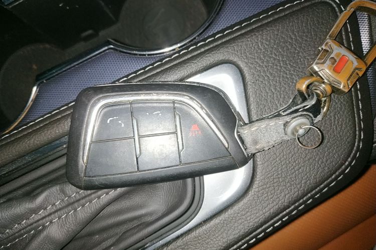 凯迪拉克CT4 2021款 28T 豪华型中控内饰7001