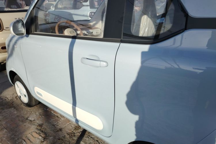 奔腾小马 2026款 222km 萌趣马 Plus车身外观4