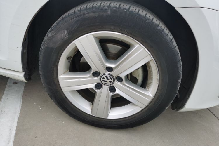 大众 高尔夫 2017款 1.6L 自动舒适百万辆纪念版车身外观10