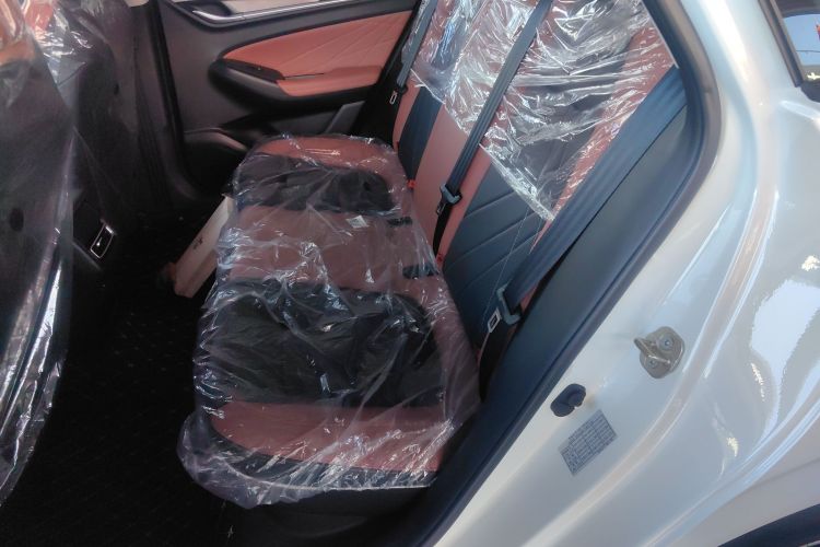 长安 逸动 2024款 PLUS 蓝鲸NE 1.4T GDI DCT高能版中控内饰21