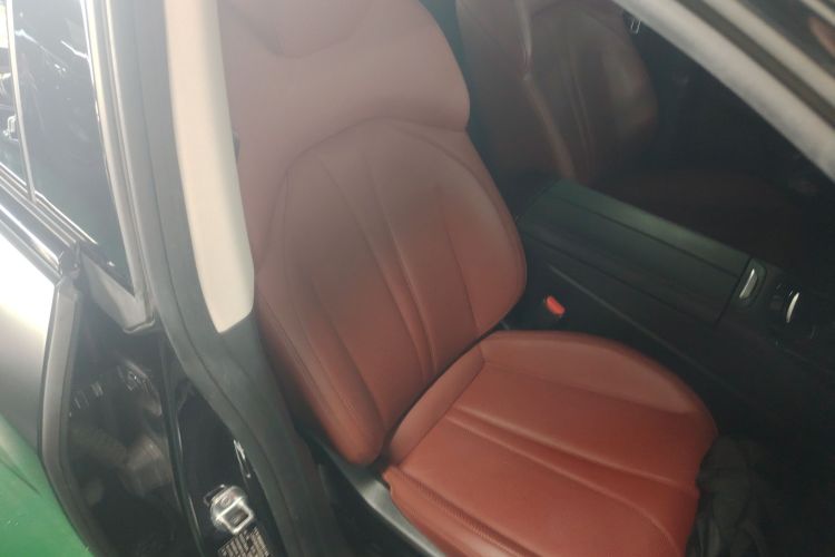 小鹏P7 2022款 625E局部细节41