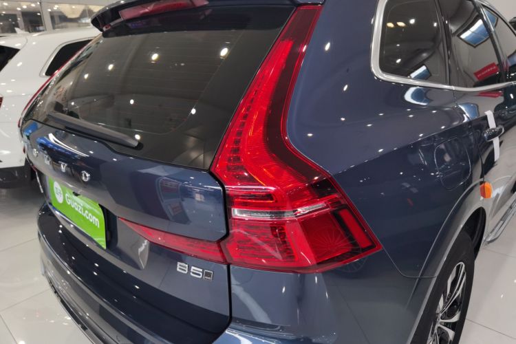 沃尔沃XC60 2023款 B5 四驱智逸豪华版车身外观6006