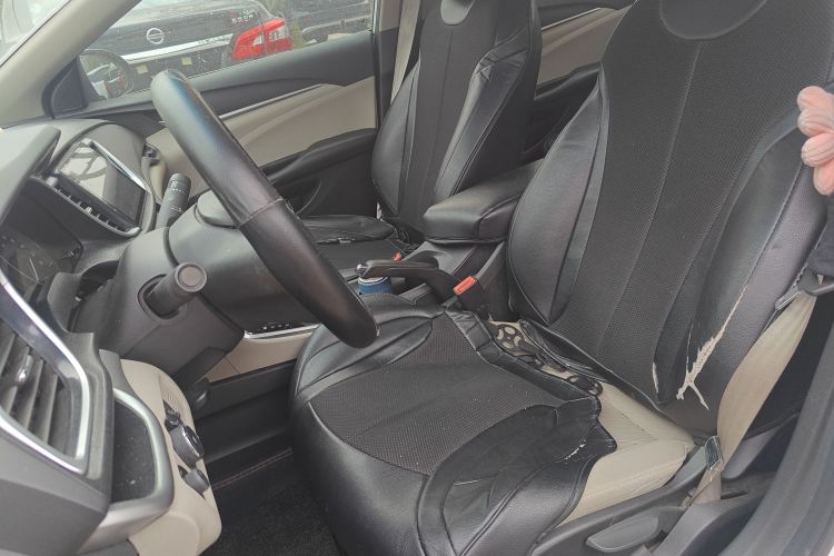 别克 英朗 2015款 15N 自动进取型中控内饰19