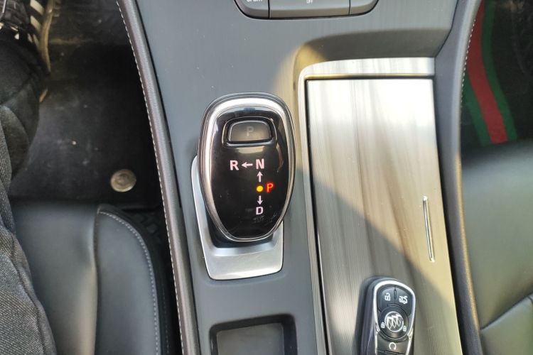 别克 君越 2019款 28T 豪华型局部细节18