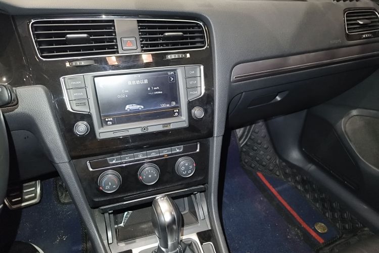 大众 高尔夫 2016款 1.4TSI 自动R-Line局部细节16