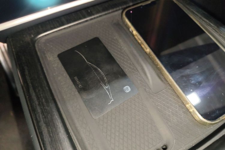 小米汽车 小米SU7 2024款 四驱超长续航高阶智驾Max版中控内饰7001