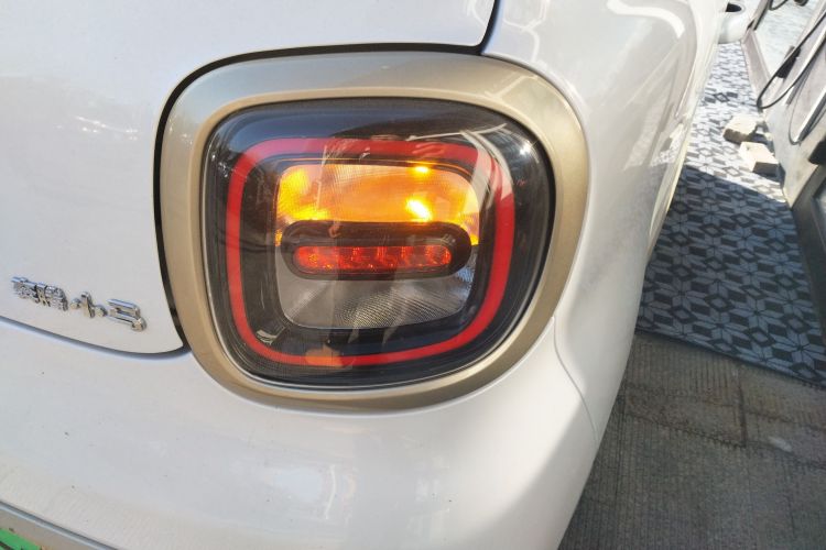 奔腾小马 2024款 170km 元气马车身外观9