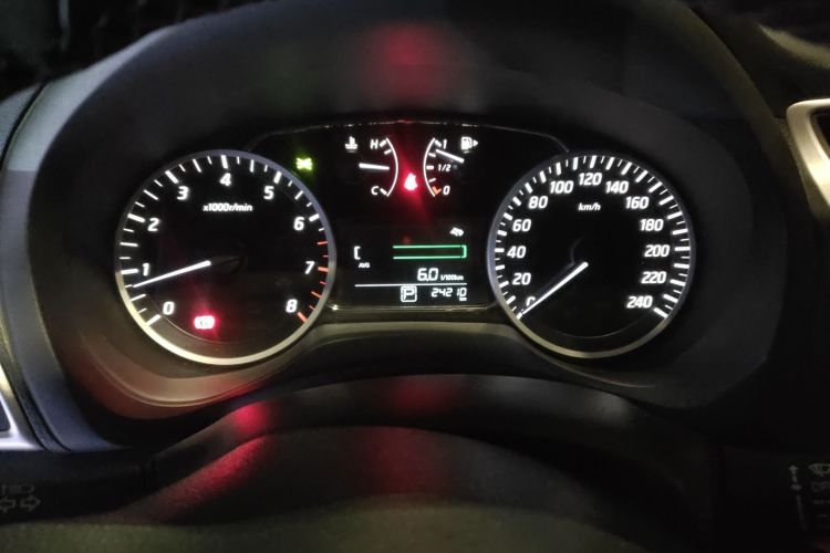 日产 轩逸 2022款 经典 1.6XE CVT舒适版中控内饰14