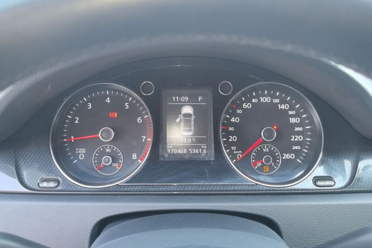 大众 迈腾 2013款 1.8TSI 豪华型中控内饰14