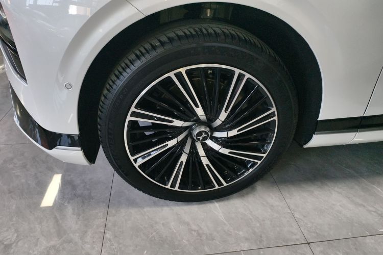 小鹏G9 2024款 702 Pro车身外观6007