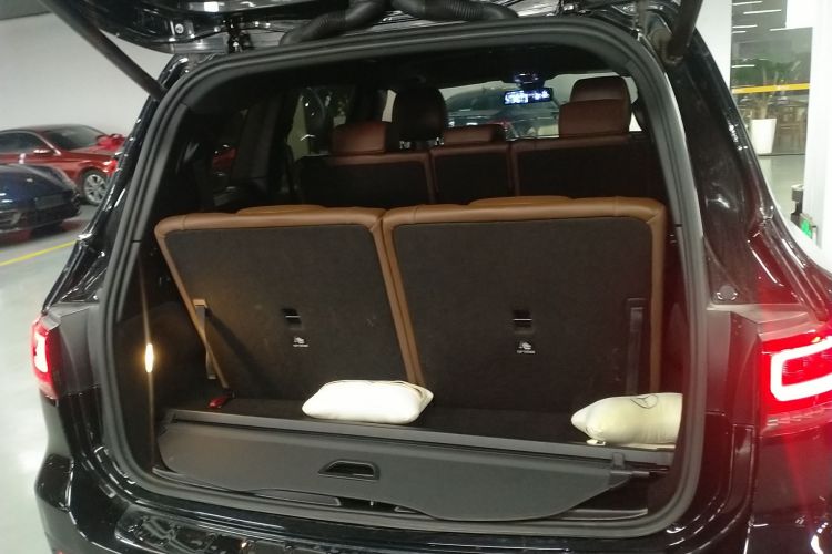 奔驰GLB 2021款 GLB 200 时尚型局部细节23