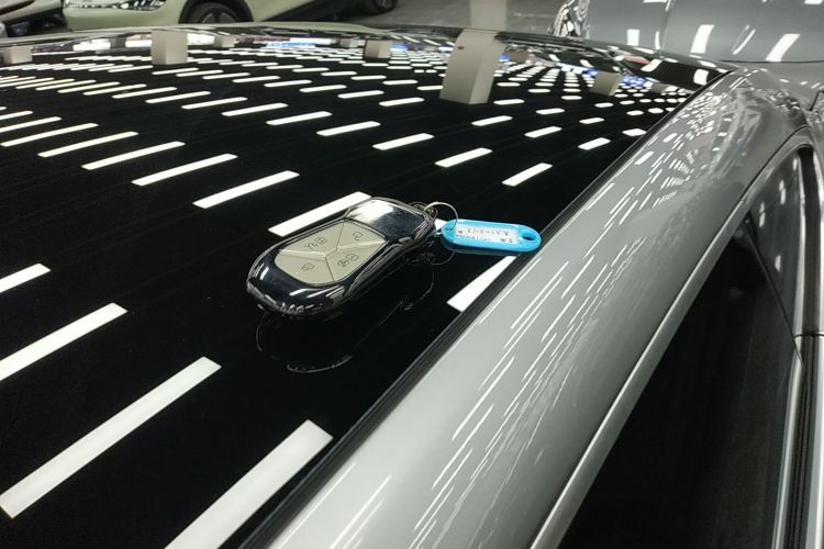 小鹏P7 2023款 480E中控内饰11