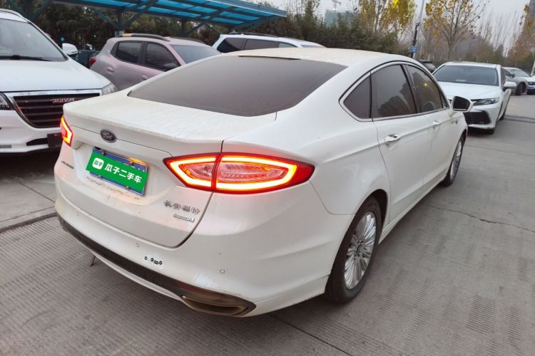 福特 蒙迪欧 2013款 2.0L GTDi200时尚型车身外观7