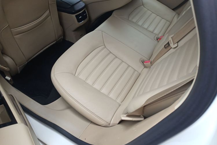 福特 蒙迪欧 2013款 2.0L GTDi200豪华型中控内饰21