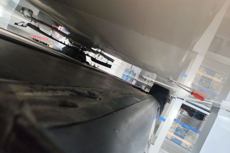 特斯拉 Model Y 2024款 长续航全轮驱动版局部细节9002