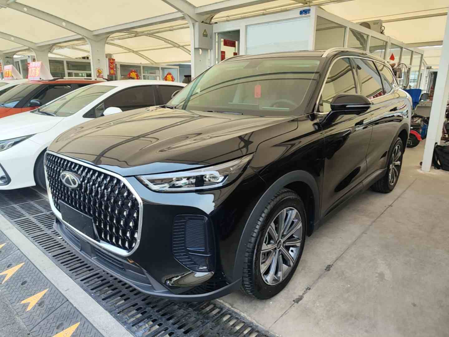 奇瑞 瑞虎8 L 2024款 2.0T 两驱舒适版 5座(2)
