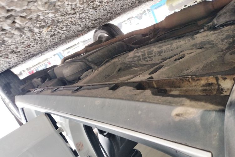 荣威RX5 2016款 20T 两驱手动旗舰版局部细节9002