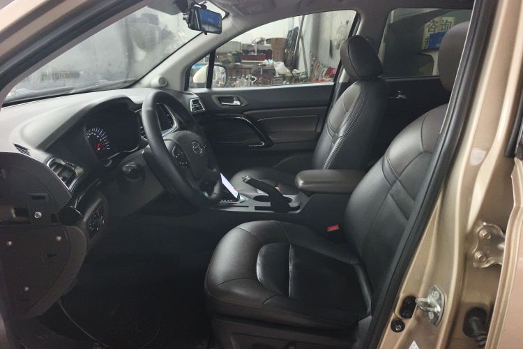 广汽传祺 传祺GS4 2015款 200T G-DCT豪华版局部细节19