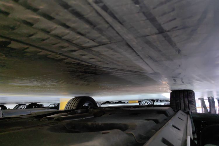 大众 途锐 2023款 3.0TSI 锐享版 经典运动套装局部细节9002