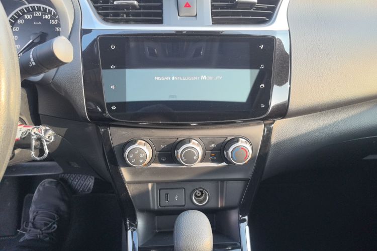 日产 轩逸 2022款 经典 1.6XL CVT豪华版中控内饰16