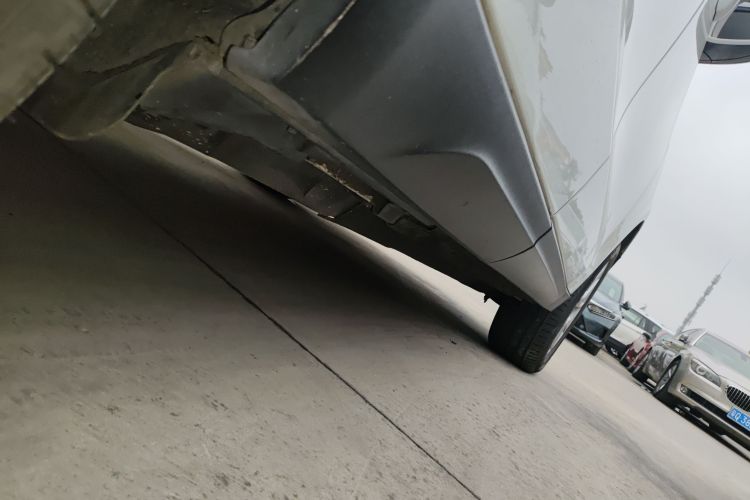 奥迪Q5 2016款 40 TFSI 进取型局部细节9001