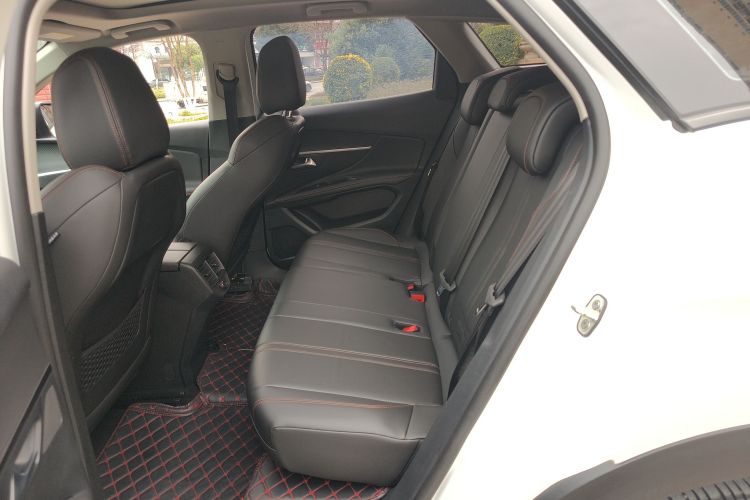 标致4008 2019款 350THP 尝先版中控内饰21