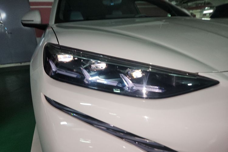 腾势N7 2024款 702 智驾Pro版车身外观8