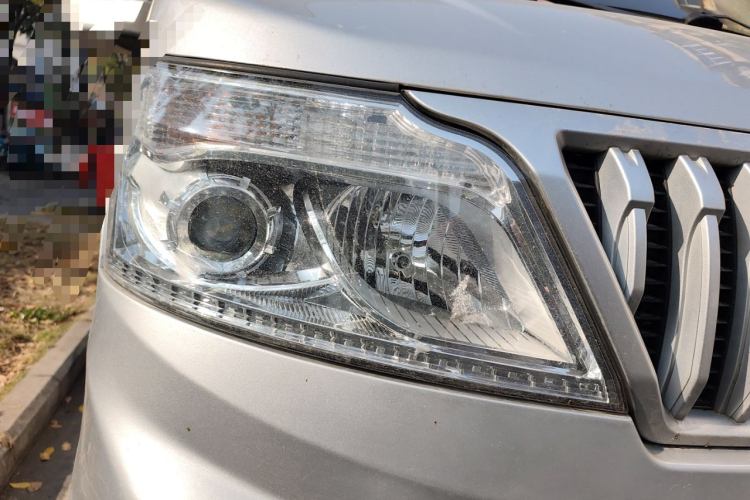 长安凯程 长安睿行M60 2023款 1.5L GDI舒适型客车6/7座车身外观8