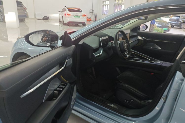 极氪001 2021款 超长续航单电机 WE版中控内饰20