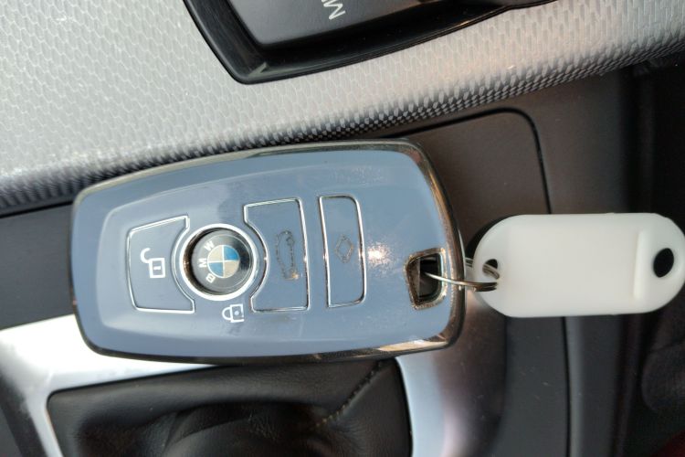 宝马3系 2018款 320i M运动套装中控内饰11