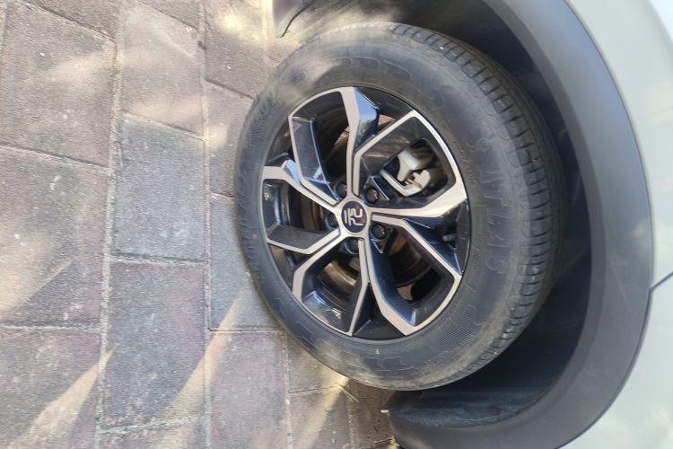 比亚迪 元PLUS 2022款 430KM 尊贵型车身外观6008