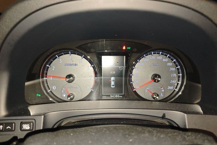 丰田 皇冠 2015款 2.5L 智享版中控内饰14