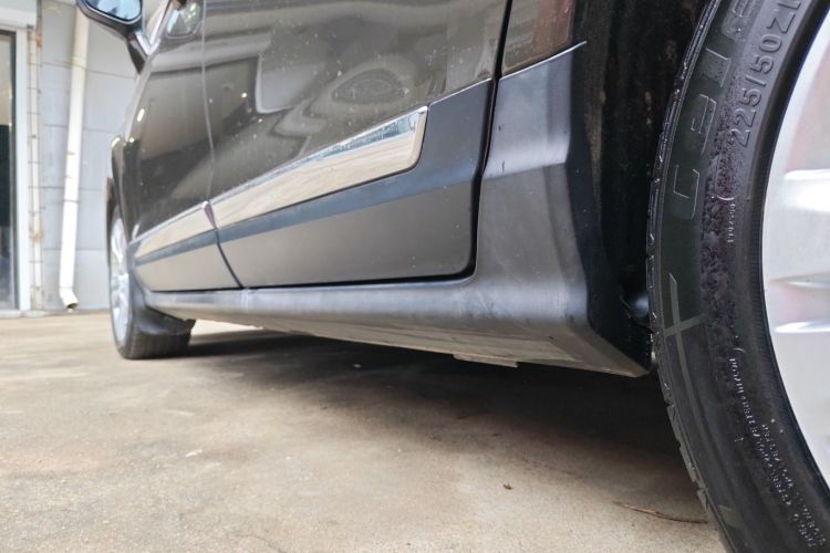 标致3008 2013款 2.0L 自动潮流版局部细节9002