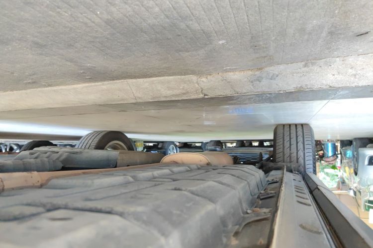 丰田 汉兰达 2012款 2.7L 两驱7座豪华版局部细节9001