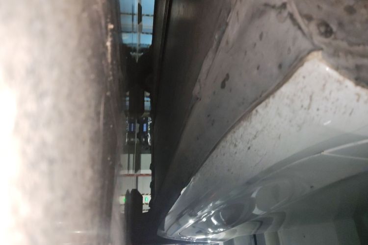 特斯拉 Model 3 2023款 后轮驱动版局部细节9004