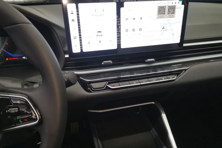 吉利汽车 帝豪 2026款 第4代 400万纪念款 1.5L 手动超越型中控内饰16