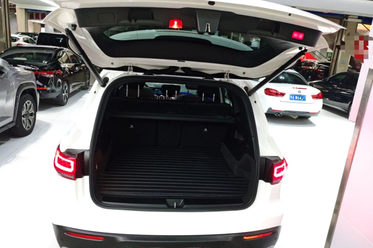 奔驰EQB 2022款 EQB 260局部细节23