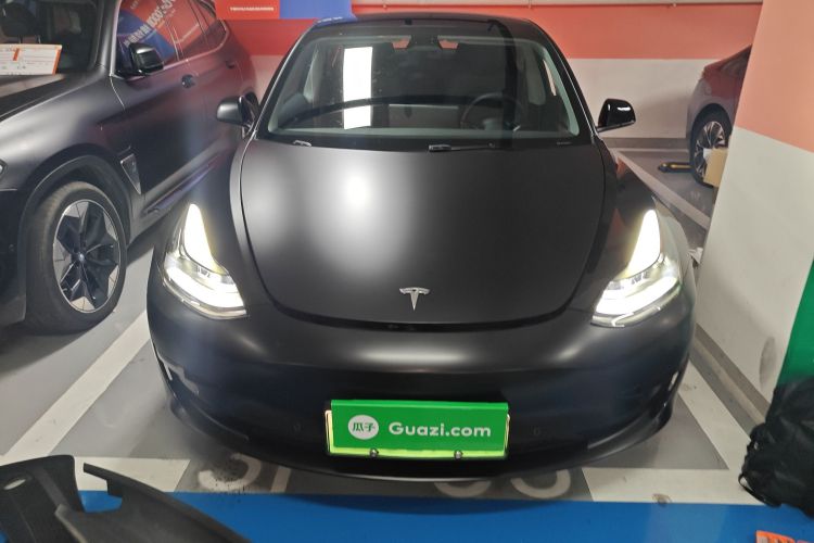特斯拉 Model 3 2022款 后轮驱动版车身外观2
