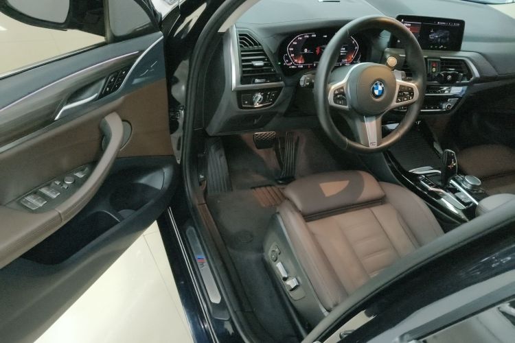 宝马X3 2021款 改款 xDrive28i M运动套装中控内饰20