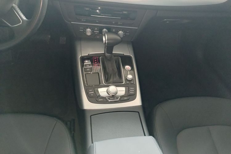 奥迪A6L 2014款 TFSI 标准型中控内饰18