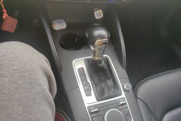 奥迪A3 2014款 Sportback 35 TFSI 自动舒适型中控内饰18